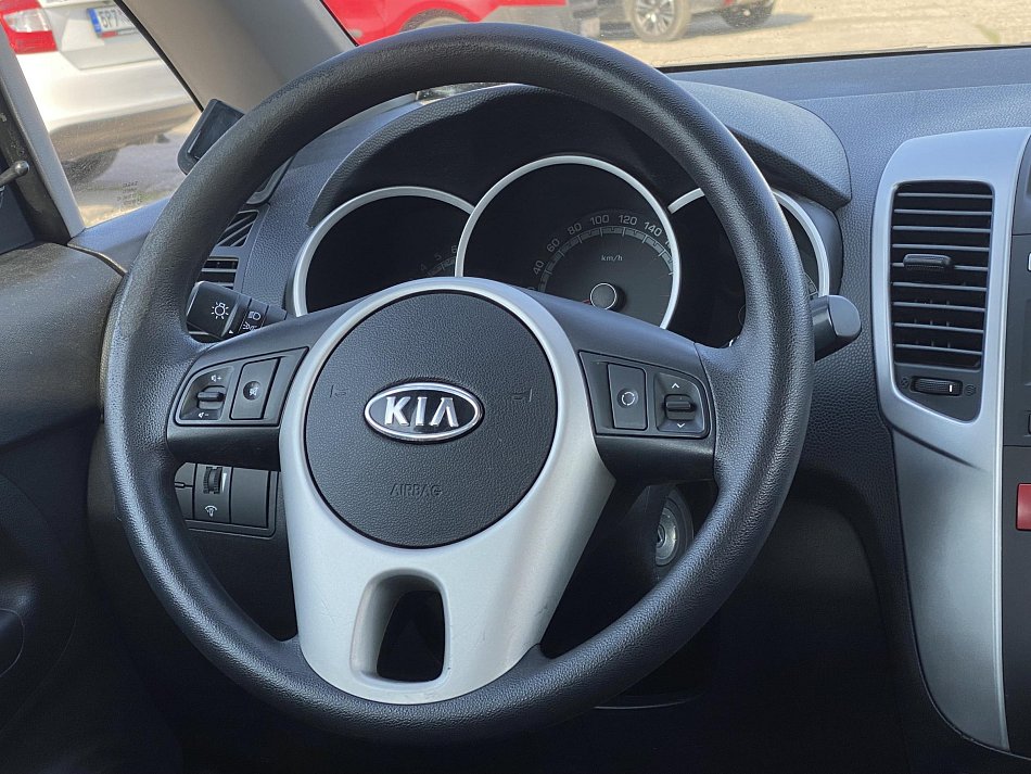Kia Venga 1.4i 