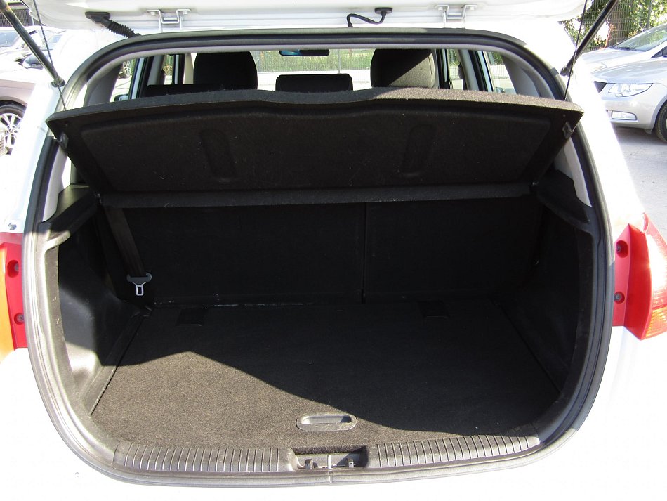 Kia Venga 1.4i 