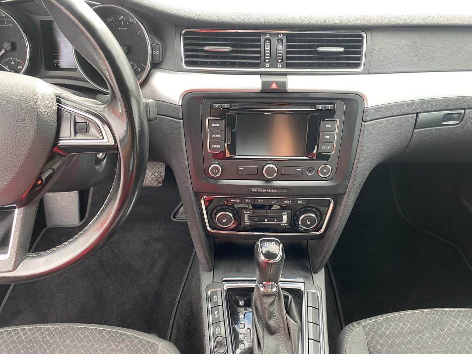Škoda Superb II 2.0 TDi Ambition