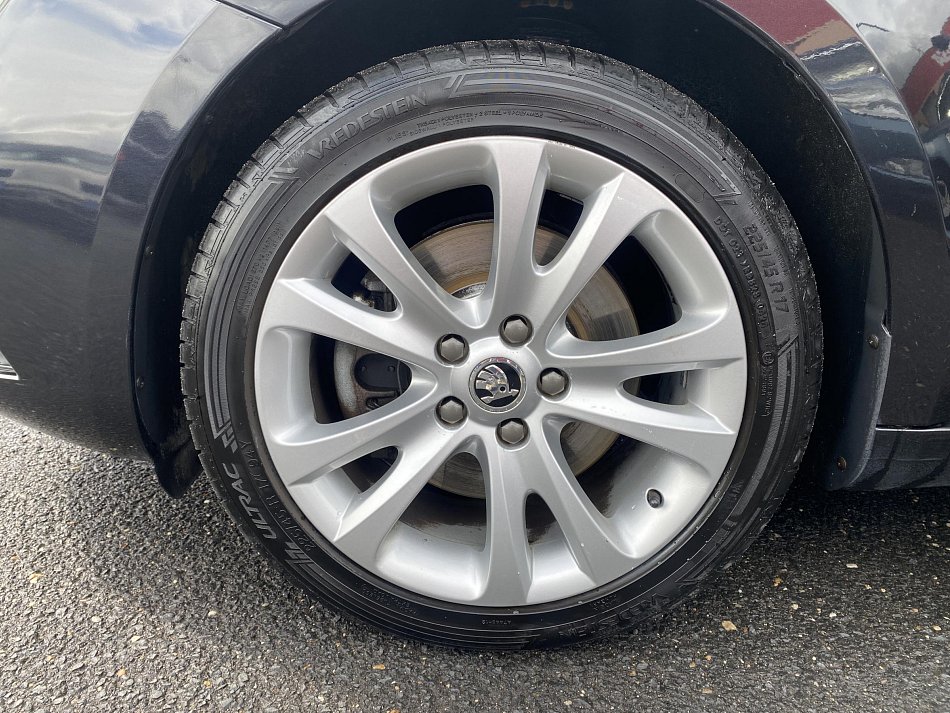 Škoda Superb II 2.0 TDi Ambition