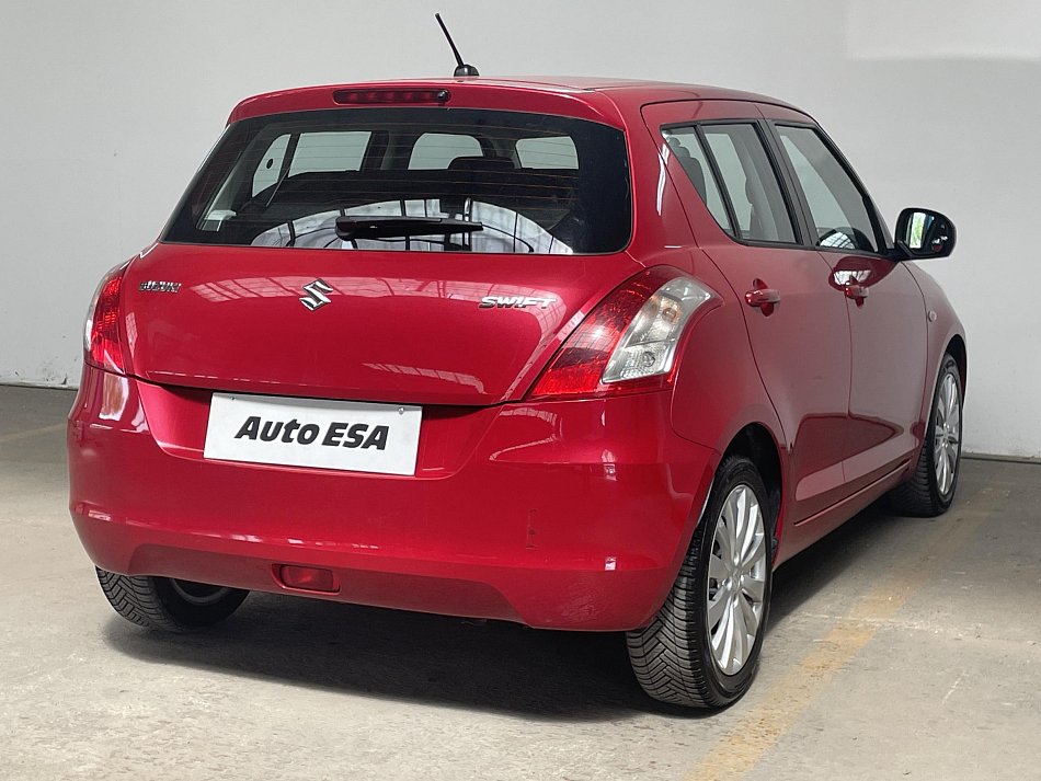 Suzuki Swift 1.2i 
