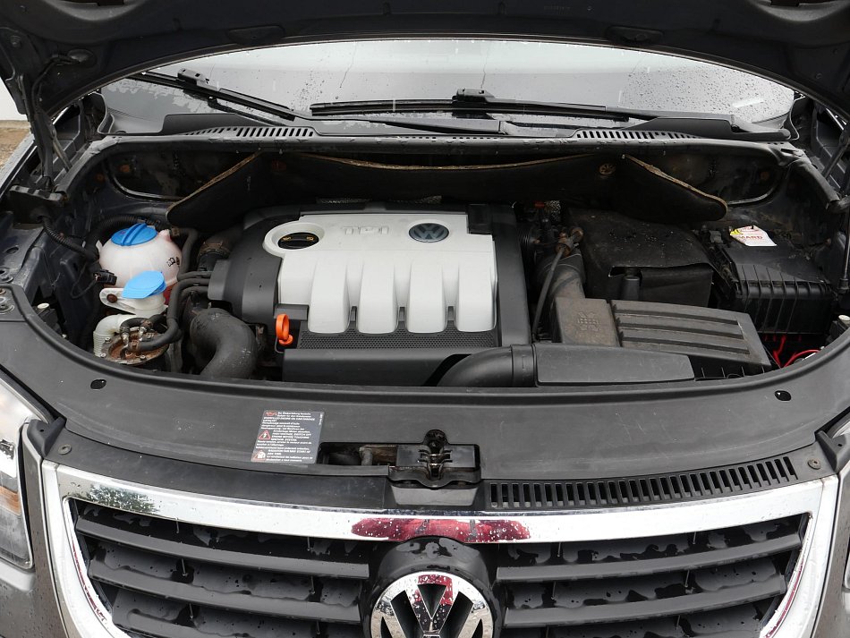 Volkswagen Touran 1.9 TDi CROSS 7míst