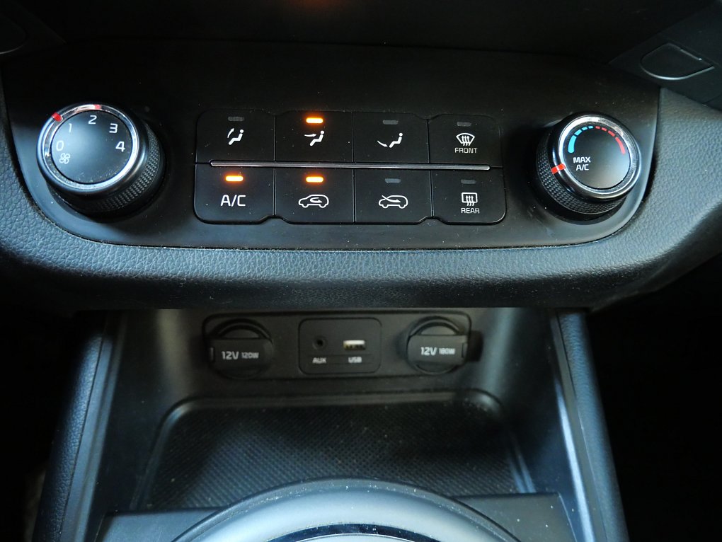 Kia Sportage 1.6 GDi 