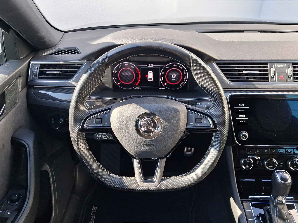 Škoda Superb III 2.0 TDi SportLine