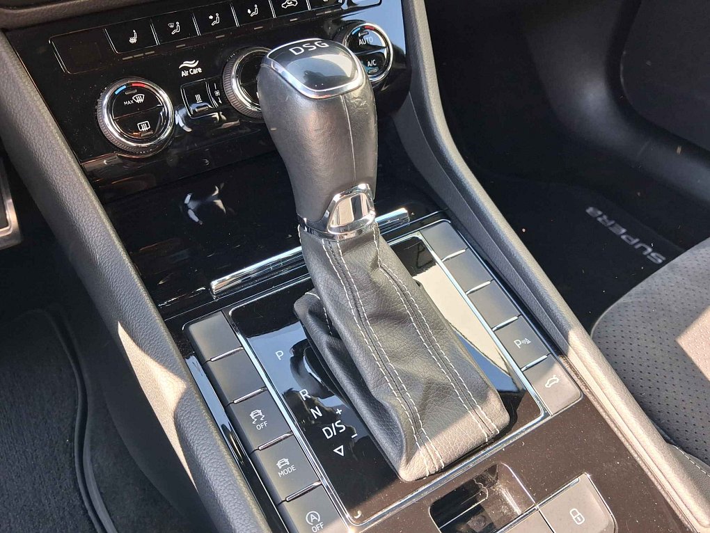 Škoda Superb III 2.0 TDi SportLine
