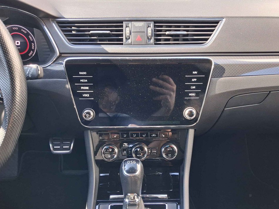 Škoda Superb III 2.0 TDi SportLine