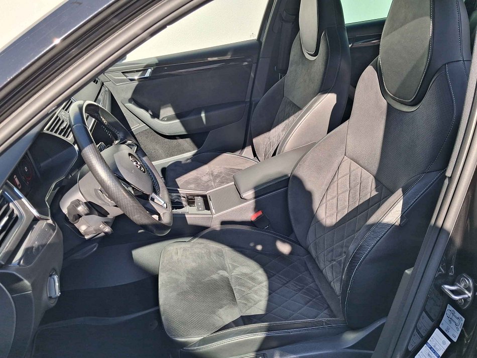 Škoda Superb III 2.0 TDi SportLine