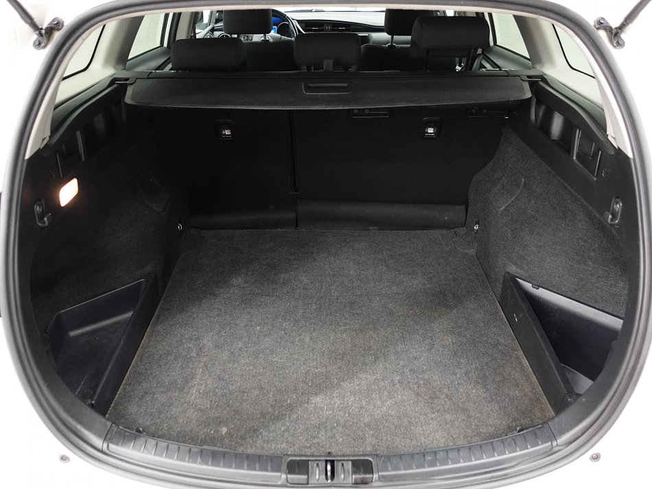Toyota Auris 1.6i 