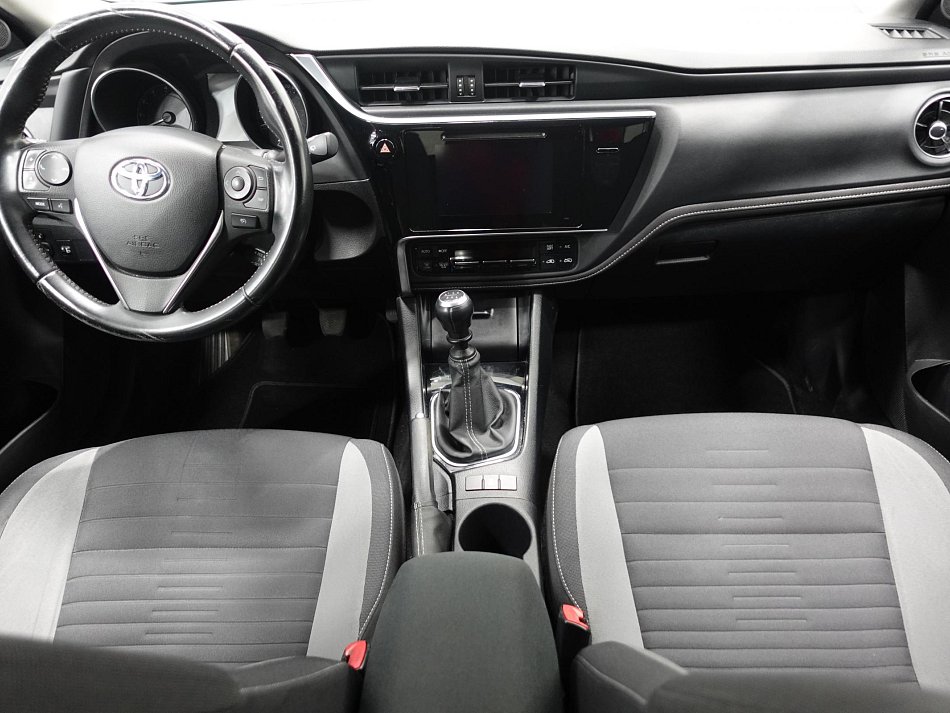 Toyota Auris 1.6i 