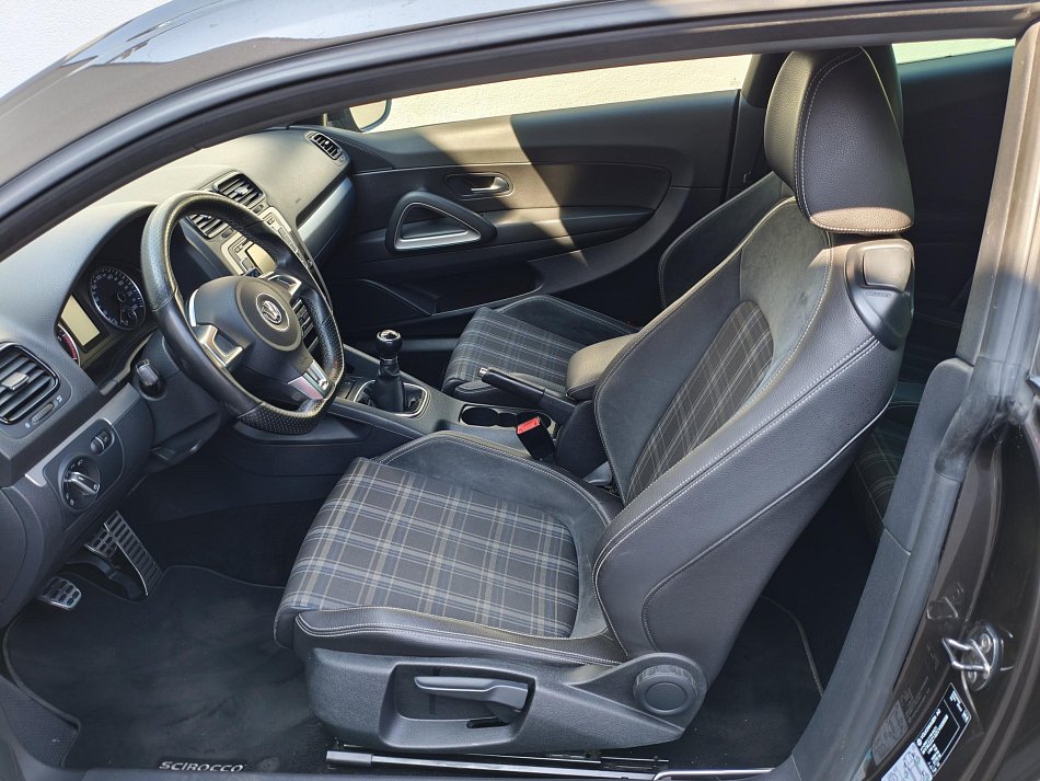 Volkswagen Scirocco 2.0 TDi Edition