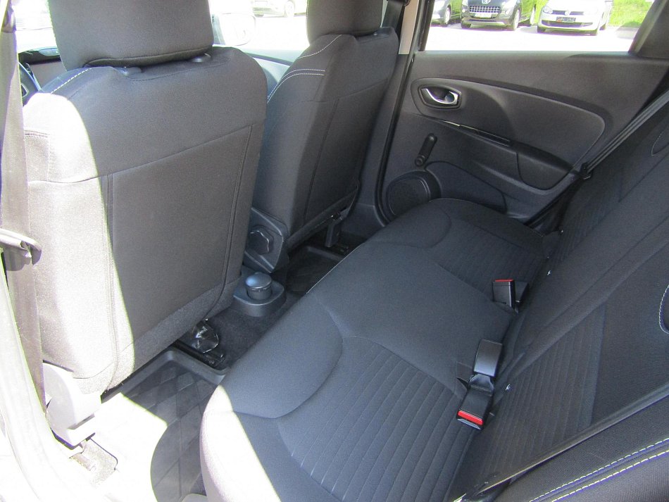 Renault Clio 1.2i 