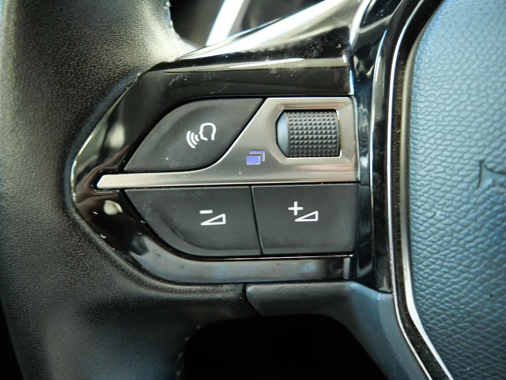 Peugeot 208 1.2 PT Allure