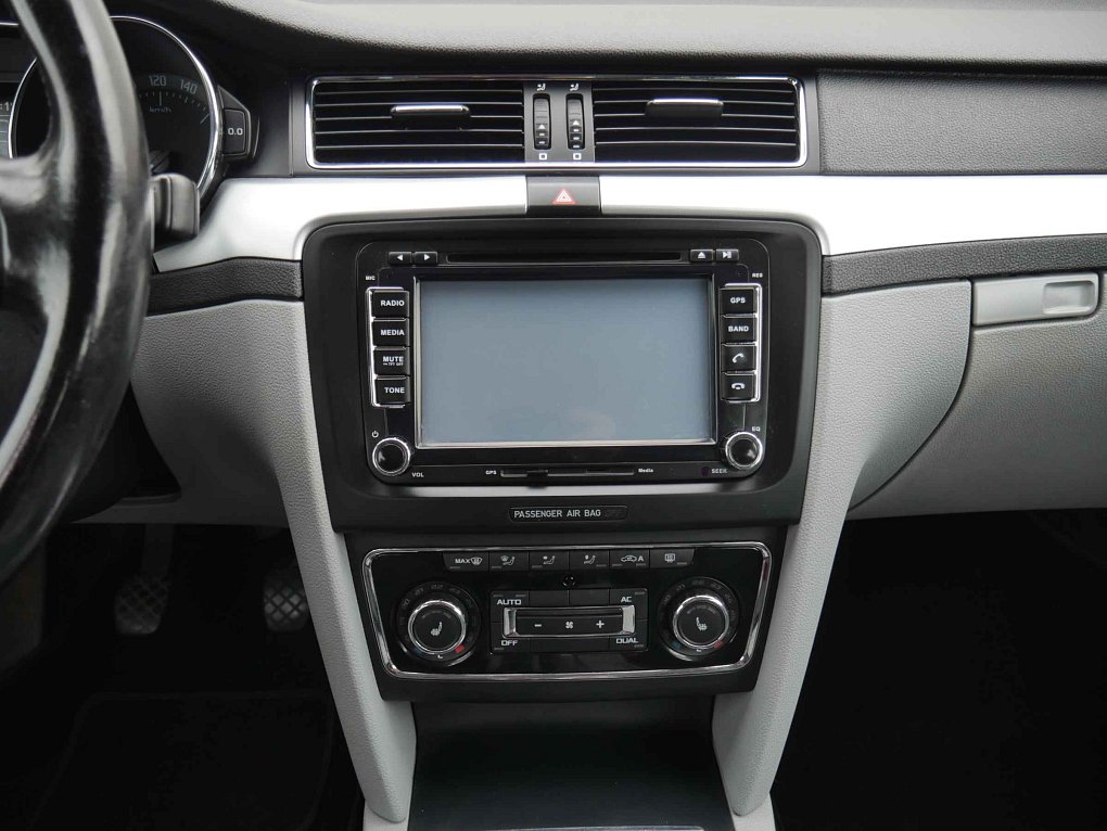 Škoda Superb II 2.0TDi Ambition