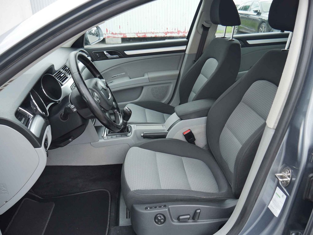 Škoda Superb II 2.0TDi Ambition