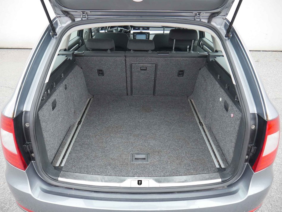 Škoda Superb II 2.0TDi Ambition