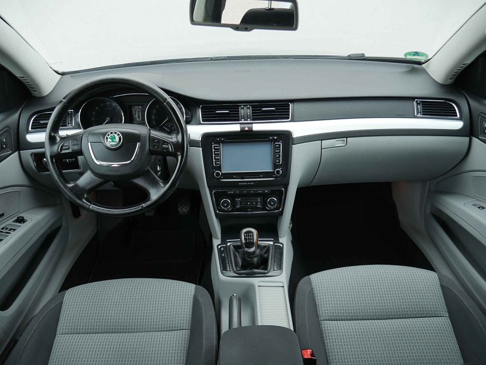 Škoda Superb II 2.0TDi Ambition