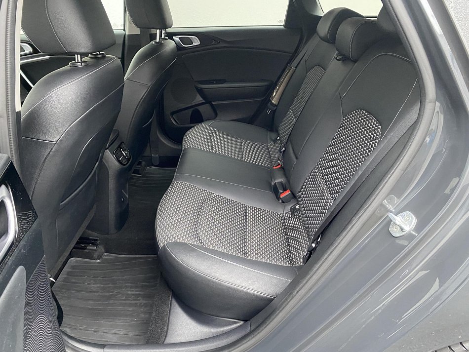 Kia Ceed 1.5 T-GDi TOP