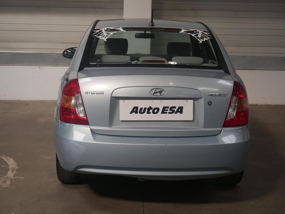 Hyundai Accent 1.4i 