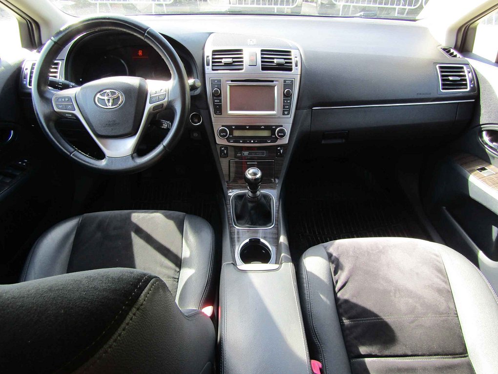 Toyota Avensis 2.2 D-4D 