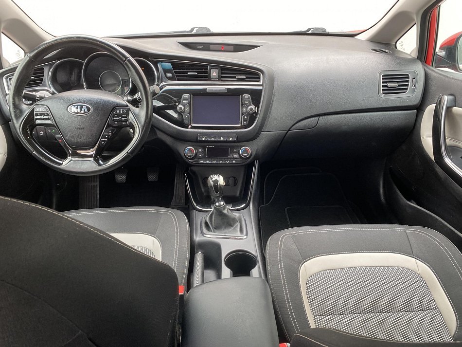Kia Ceed 1.6GDi 