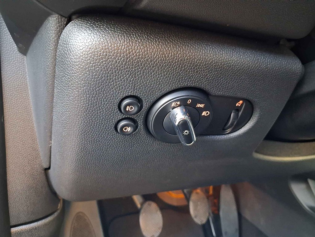 Mini Cooper 1.5i 