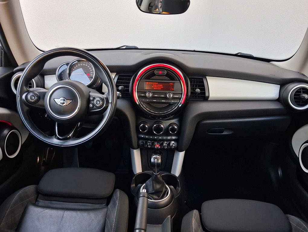 Mini Cooper 1.5i 
