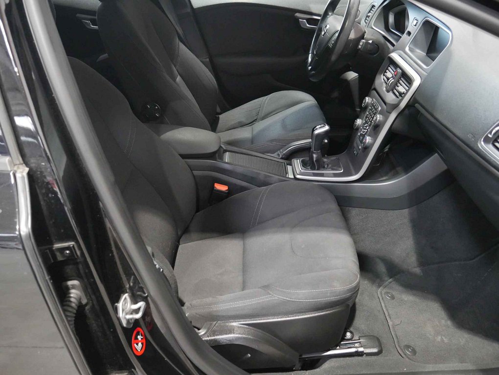 Volvo V40 2.0 D 