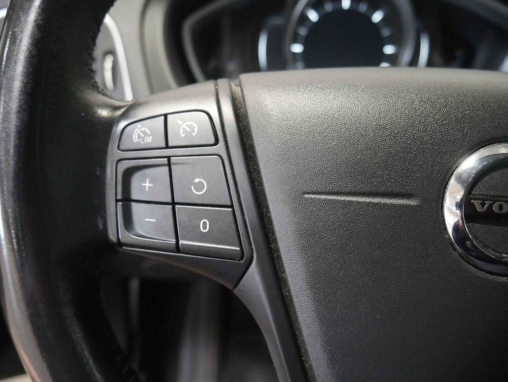 Volvo V40 2.0 D 