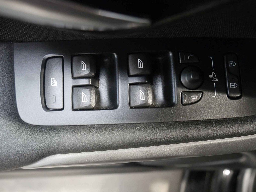 Volvo V40 2.0 D 