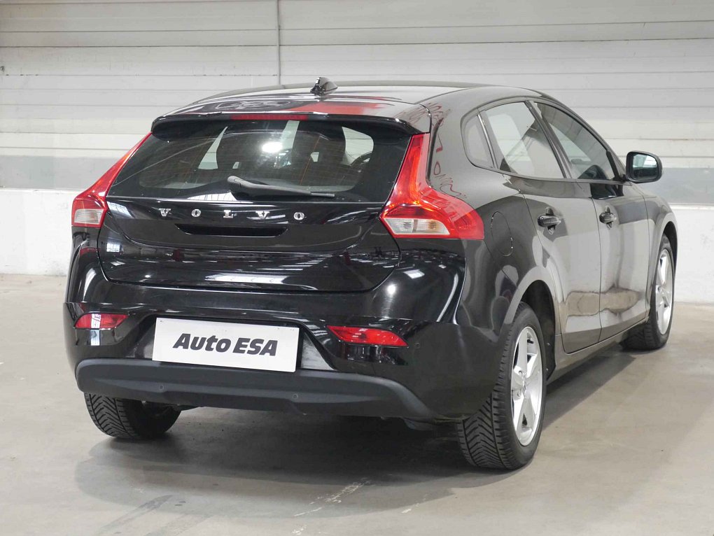 Volvo V40 2.0 D 