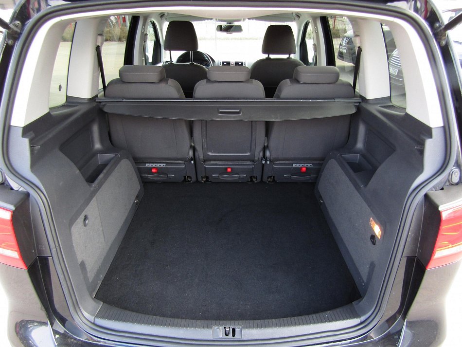 Volkswagen Touran 1.4 TSI 