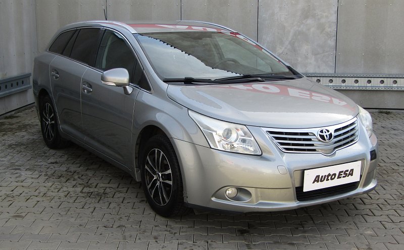 Toyota Avensis 1.8 i 