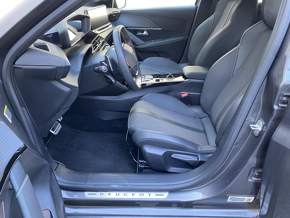 Peugeot 208 1.2 PT GT