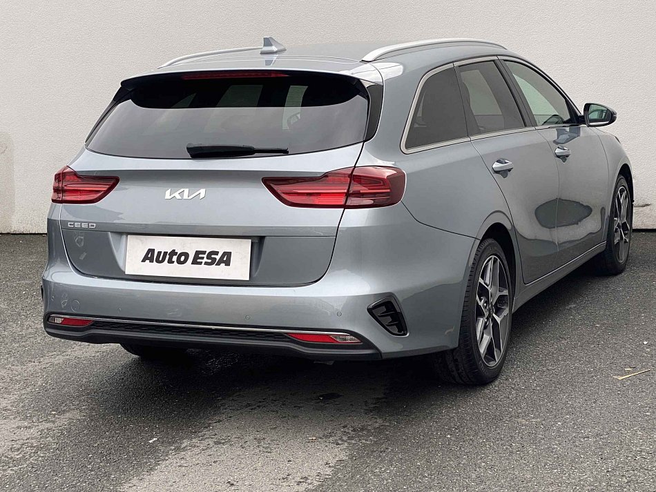 Kia Ceed 1.5 T-GDi TOP