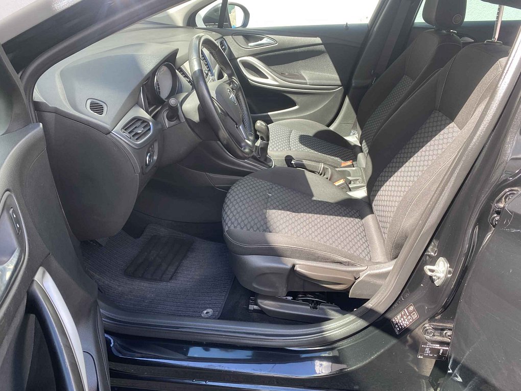 Opel Astra 1.4T 