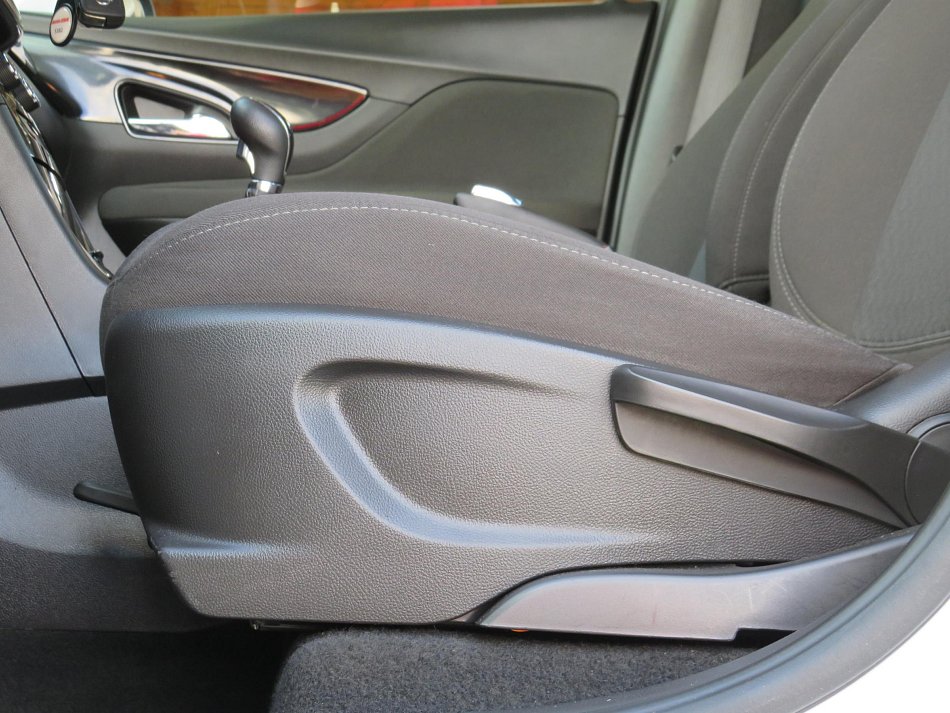 Opel Mokka 1.6i 