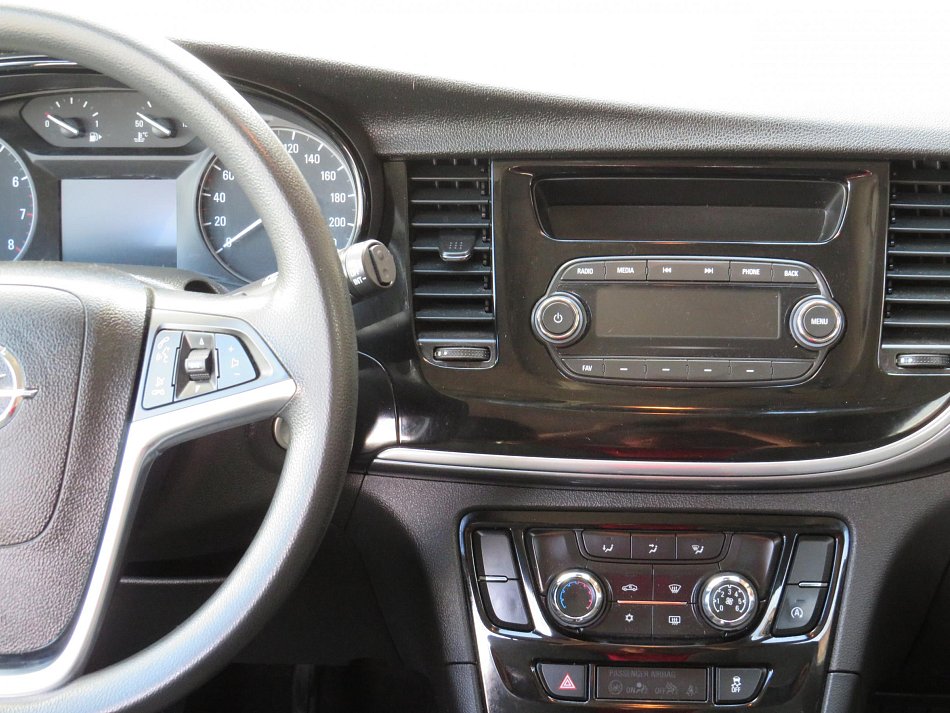 Opel Mokka 1.6i 