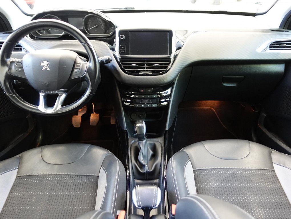 Peugeot 2008 1.2 PT Allure