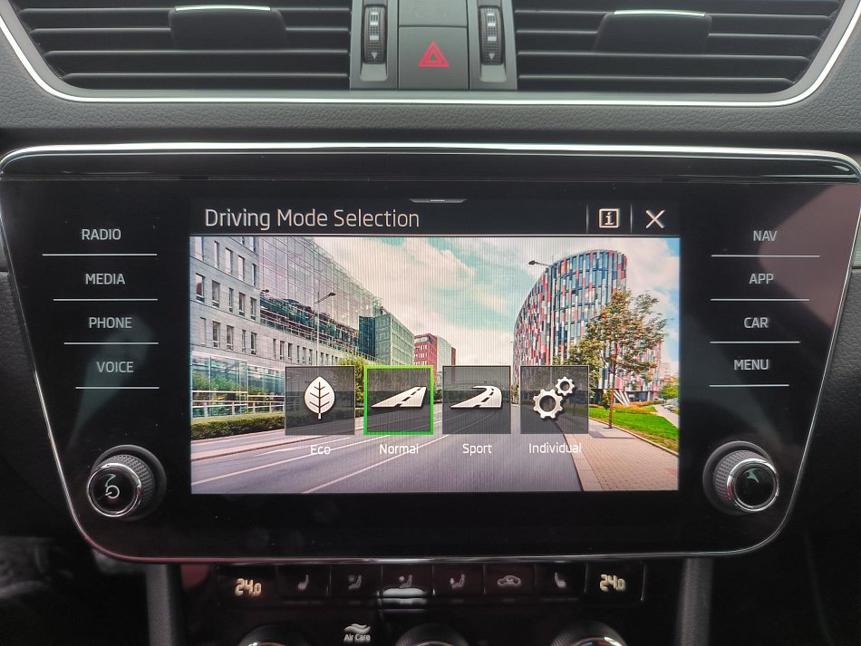 Škoda Superb III 2.0 TSi Style