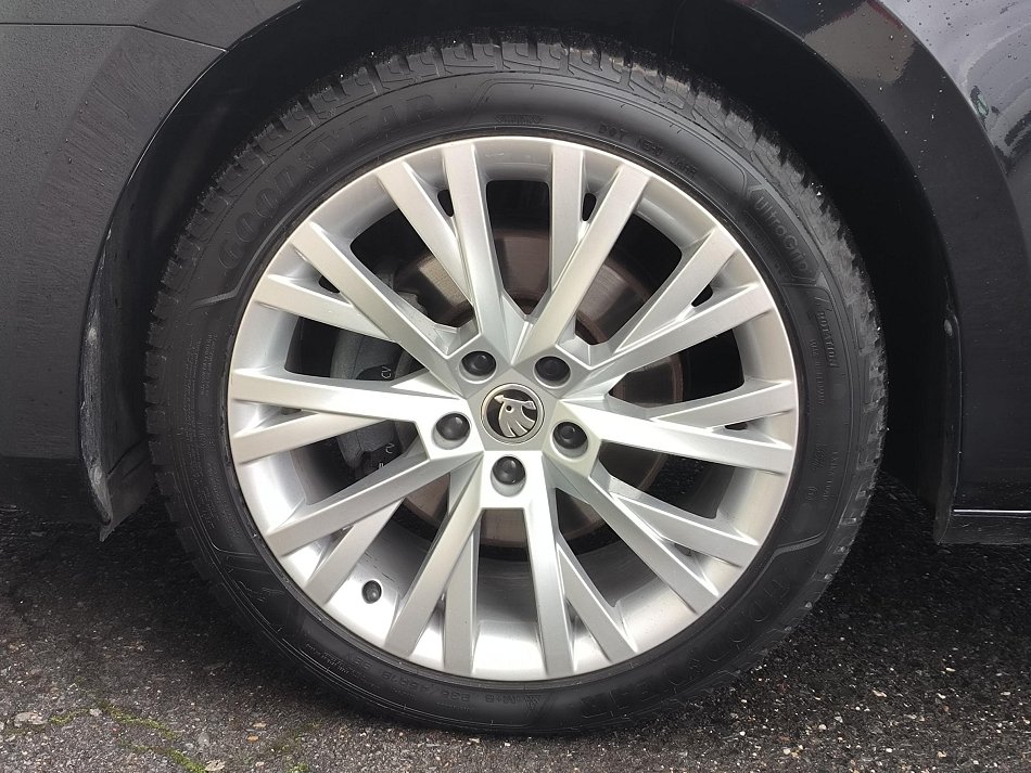 Škoda Superb III 2.0 TSi Style