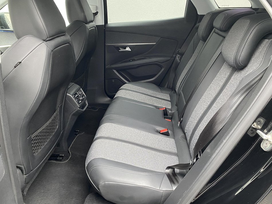 Peugeot 3008 1.5 HDi Allure