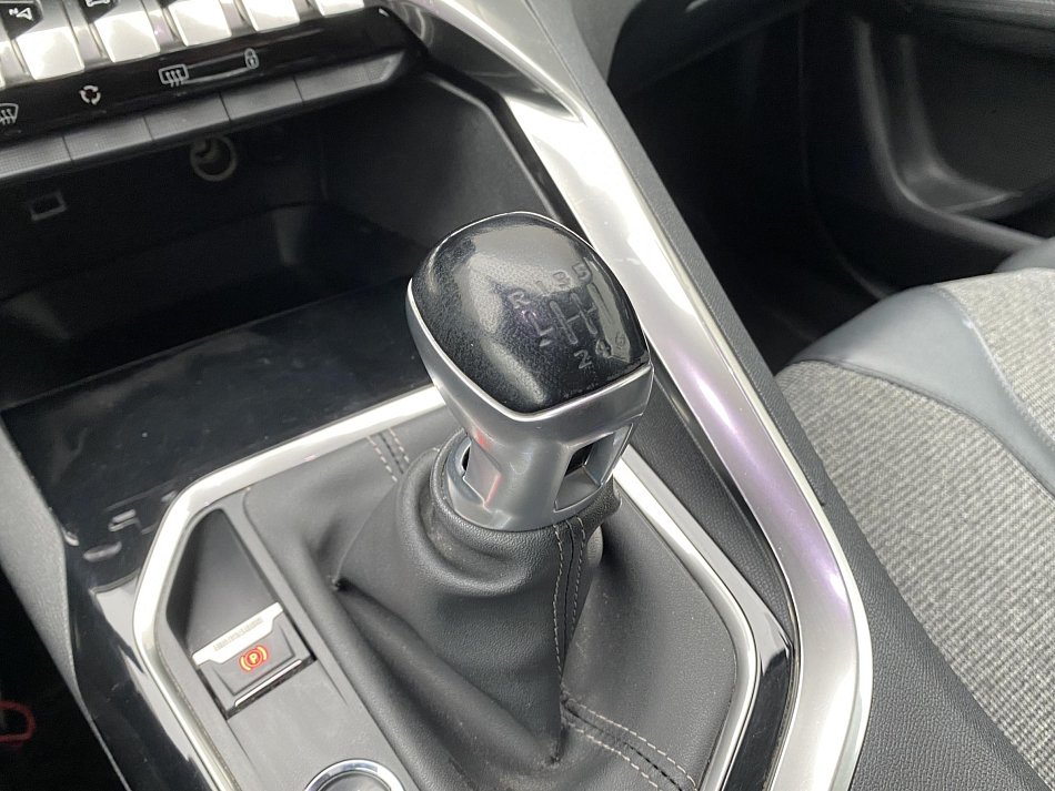 Peugeot 3008 1.5 HDi Allure