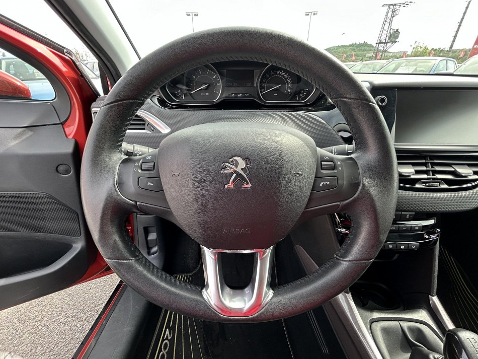 Peugeot 2008 1.2PT 