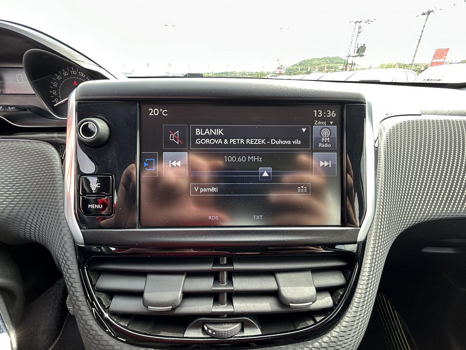 Peugeot 2008 1.2PT 