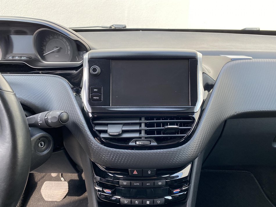 Peugeot 2008 1.2 PT Allure