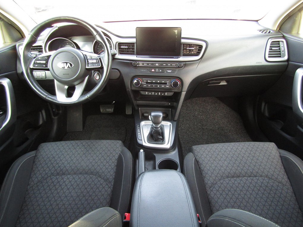 Kia Ceed 1.6 CRDi Exclusive