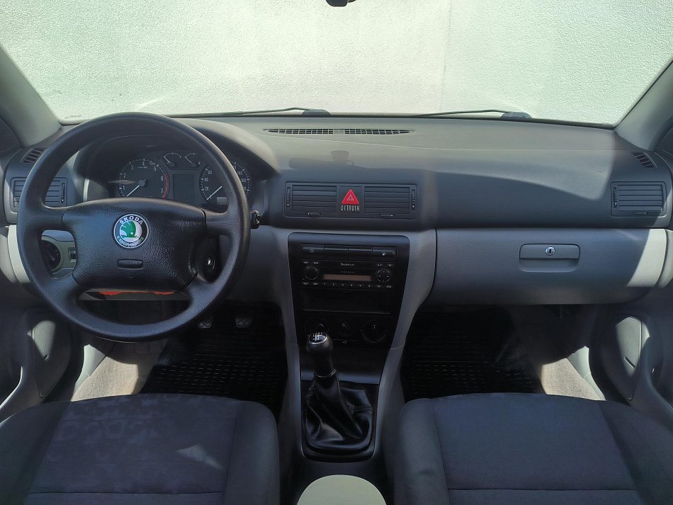 Škoda Octavia 1.6i 