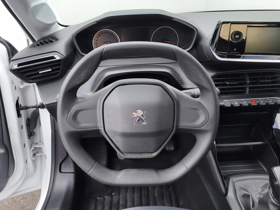 Peugeot 208 1.2i 