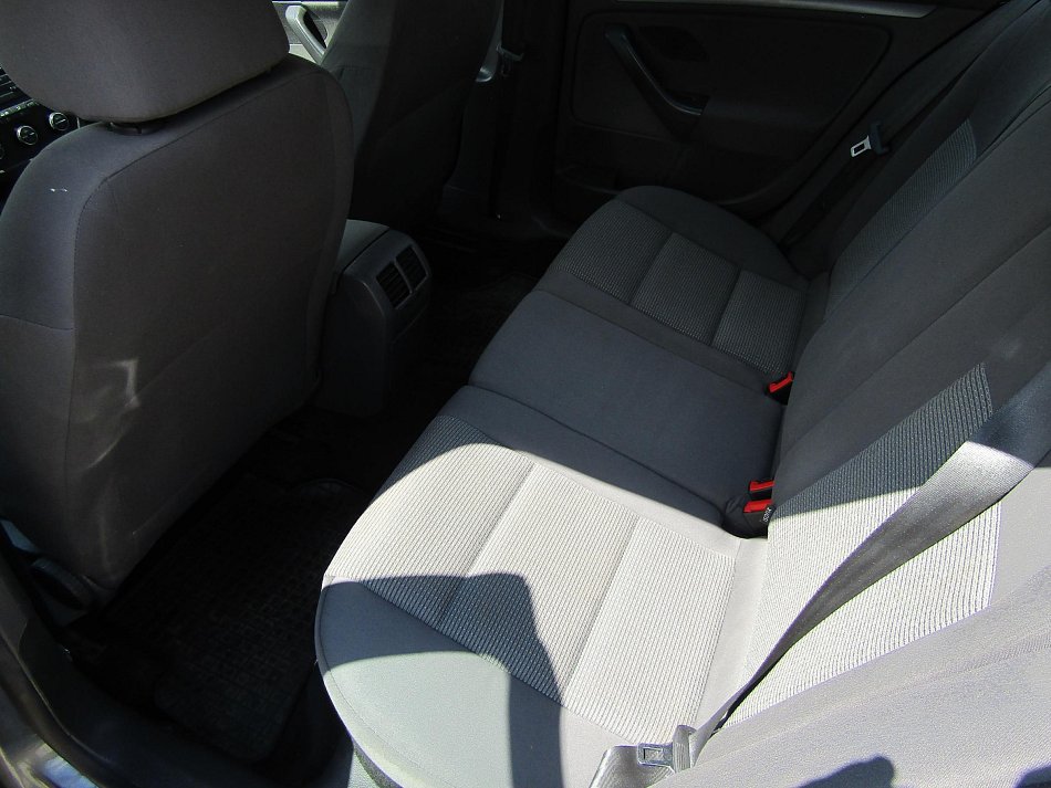 Volkswagen Golf 1.9 TDi 
