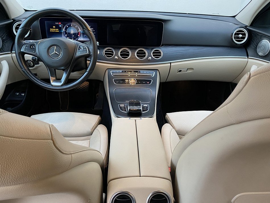 Mercedes-Benz Třída E 2.0CDi  E220 4M